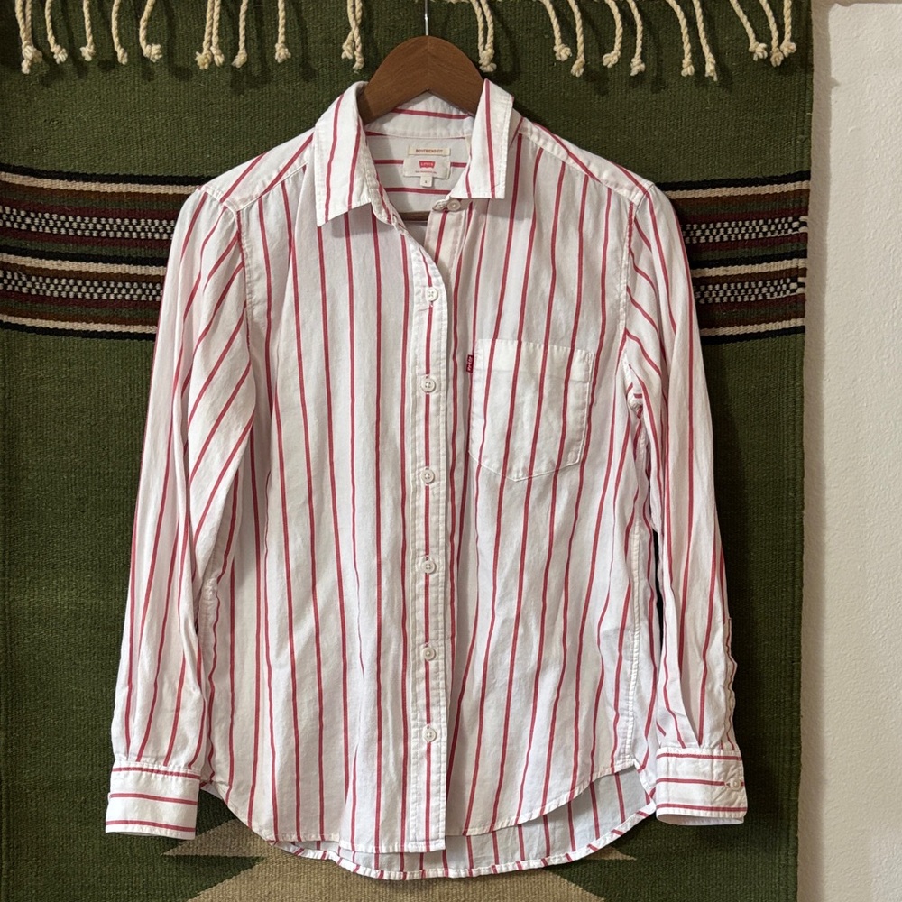 Levi's womens Casual White and Red Striped Shirt